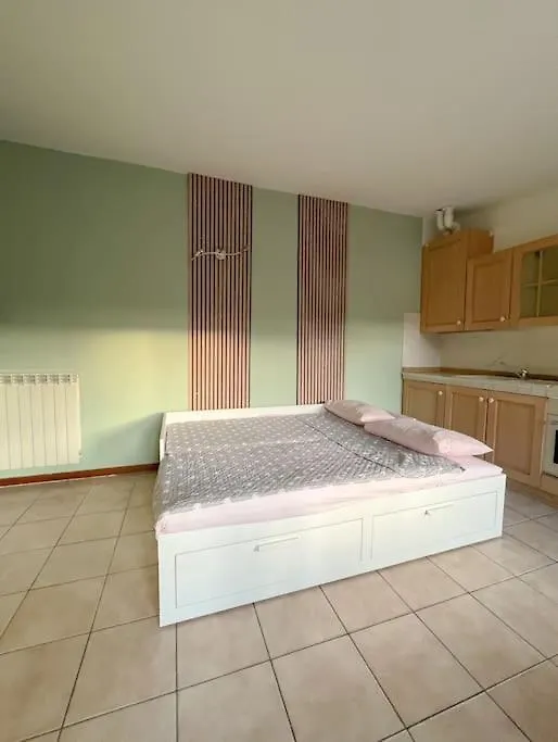 Rose Apartment Milan 0*,  Italy